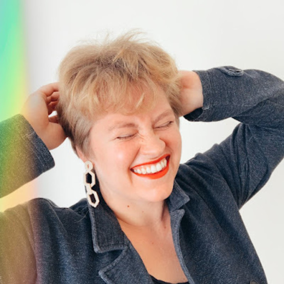 Meet your Posher, Kelsey - Picture 1 of 1